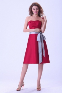 Bridemaid Dress Wine Red With Sash Strapless Taffeta Knee-length