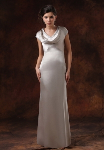 Short Sleeves Silver Mother Of The Bride Dress Satin V-neck