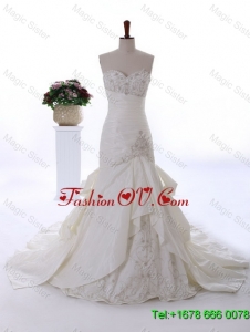 Custom Made Embroidery Wedding Dresses with Court Train
