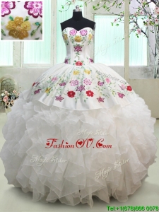 Hot Sale Organza and Taffeta White Quinceanera Dress with Embroidery and Ruffles