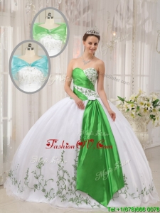 Modern Ball Gown Sweetheart Embroidery Quinceanera Dresses