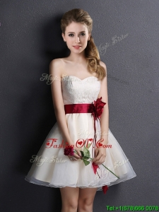 2017 Pretty Sweetheart Short Prom Dress with Handmade Flower and Lace