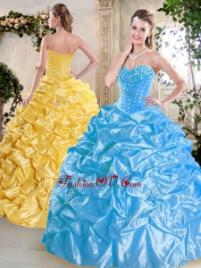 2016 Luxurious Sweetheart Quinceanera Dresses with Beading and Pick Ups for Spring