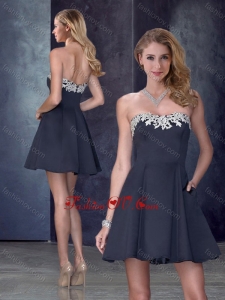 2016 Classical Strapless Satin Applique Short Bridesmaid Dress in Black