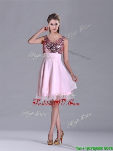 2016 Latest V Neck Sequined Decorated Bodice Prom Dress in Baby Pink