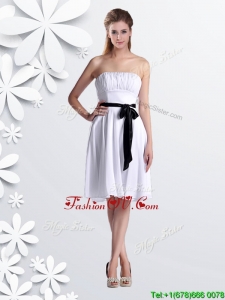 2016 Elegant Empire Strapless Ruched and Be-ribboned White Bridesmaid Dresses Dress in Chiffon