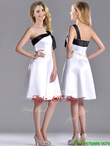 Exquisite One Shoulder Satin Short Bridesmaid Dress in White and Black