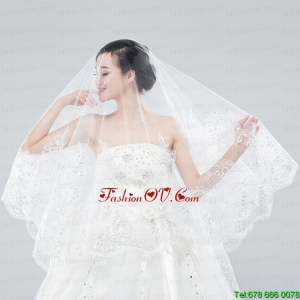 Classic One-Tier Lace Appliques Edge Wedding Veil