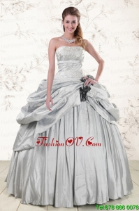 2015 Cheap Classic Quinceanera Dresses with Strapless