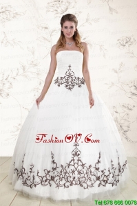 Classic Puffy Appliques Strapless White Quinceanera Dresses