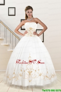 2015 Spring Designer Beading Quinceanera Dresses in White
