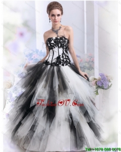2015 New Style White and Black Strapless Quinceanera Dresses with Appliques