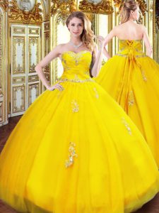 Edgy Sweetheart Sleeveless Vestidos de Quinceanera Floor Length Beading and Appliques Gold Tulle