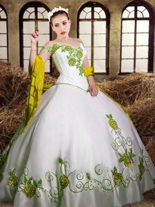 Free and Easy Embroidery 15 Quinceanera Dress White Lace Up Sleeveless Floor Length