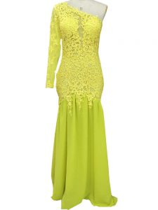 Delicate Yellow Chiffon Side Zipper One Shoulder Long Sleeves Mother of Groom Dress Brush Train Lace and Appliques