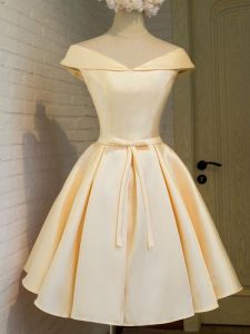 Cap Sleeves Taffeta Knee Length Lace Up Court Dresses for Sweet 16 in Champagne with Belt