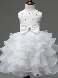 Sleeveless Organza Knee Length Zipper Toddler Flower Girl Dress in White with Lace and Ruffled Layers and Bowknot