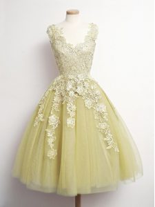 Tulle V-neck Sleeveless Lace Up Appliques Quinceanera Dama Dress in Yellow