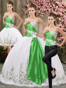 Clearance Sleeveless Embroidery and Belt Lace Up 15 Quinceanera Dress