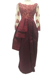 Burgundy Scalloped Zipper Lace and Appliques Mother of Bride Dresses Long Sleeves