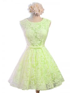 Adorable Yellow Green A-line Lace Scoop Sleeveless Belt Knee Length Lace Up Dama Dress