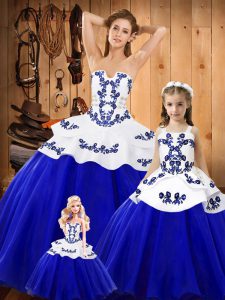 Stunning Embroidery Quinceanera Dresses Blue Lace Up Sleeveless Floor Length