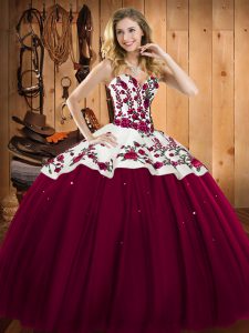 Satin and Tulle Sweetheart Sleeveless Lace Up Embroidery Ball Gown Prom Dress in Burgundy