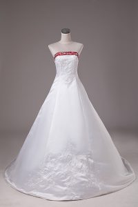 White Sleeveless Brush Train Beading and Embroidery Wedding Dress