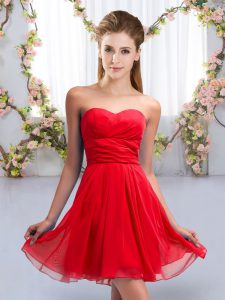 Noble Red Empire Sweetheart Sleeveless Chiffon Mini Length Lace Up Ruching Vestidos de Damas