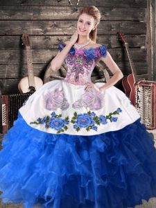 Satin and Organza Off The Shoulder Sleeveless Lace Up Appliques Vestidos de Quinceanera in Blue And White