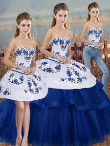 Fashionable Royal Blue Ball Gowns Sweetheart Sleeveless Tulle Floor Length Lace Up Embroidery and Bowknot Quinceanera Dress