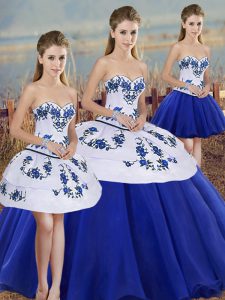High Quality Sleeveless Tulle Floor Length Lace Up Sweet 16 Dress in Royal Blue with Embroidery and Bowknot