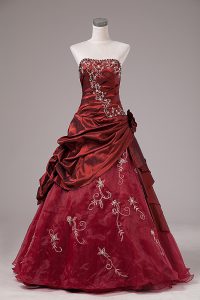Flirting Sleeveless Organza and Taffeta Floor Length Lace Up Quinceanera Gown in Burgundy with Beading and Embroidery