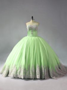 Sweetheart Sleeveless Tulle Quince Ball Gowns Beading and Appliques Court Train Lace Up