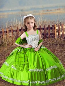 Dazzling Floor Length Little Girls Pageant Dress Wholesale Satin Sleeveless Beading and Embroidery