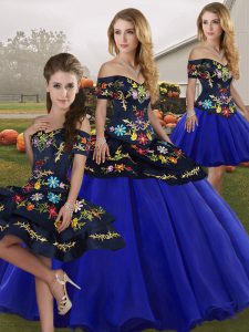 Customized Tulle Off The Shoulder Sleeveless Lace Up Embroidery Sweet 16 Dress in Royal Blue