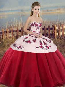 White And Red Sleeveless Floor Length Embroidery and Bowknot Lace Up Vestidos de Quinceanera