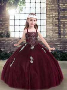 Unique Sleeveless Floor Length Beading and Appliques Lace Up Evening Gowns with Burgundy