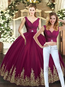 Unique Tulle V-neck Sleeveless Backless Beading and Appliques Sweet 16 Dress in Burgundy