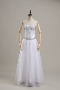 Fitting Sweetheart Sleeveless Wedding Dress Floor Length Beading White Tulle