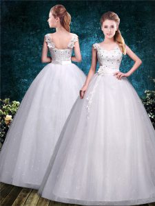 High End Ball Gowns Wedding Dresses White Straps Tulle Sleeveless Floor Length Lace Up