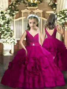 Fashionable V-neck Sleeveless Backless Beading Little Girls Pageant Dress Wholesale in Fuchsia
