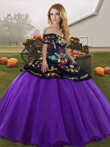 Traditional Off The Shoulder Sleeveless Tulle Quince Ball Gowns Embroidery Lace Up