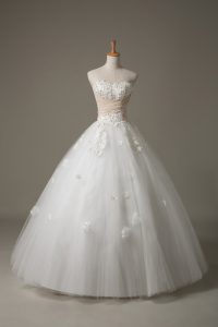 Glorious White Ball Gowns Beading and Appliques Wedding Dress Lace Up Tulle Sleeveless Floor Length