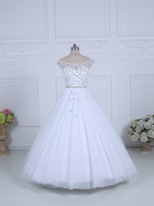 White Sleeveless Beading Lace Up Bridal Gown
