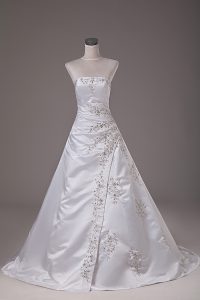 Lovely Sleeveless Brush Train Beading Lace Up Wedding Gowns