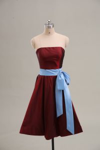 Wine Red A-line Taffeta Strapless Sleeveless Sashes ribbons Mini Length Zipper Dress for Prom