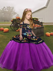Purple Organza Lace Up Little Girls Pageant Gowns Sleeveless Floor Length Embroidery