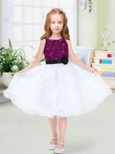 Dramatic White A-line Sequins and Hand Made Flower Flower Girl Dresses Zipper Organza Sleeveless Knee Length