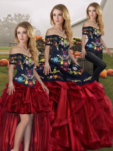 Latest Off The Shoulder Sleeveless Quince Ball Gowns Floor Length Embroidery and Ruffles Red And Black Organza